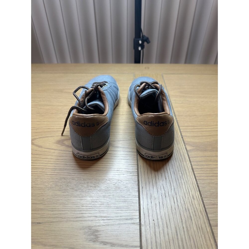 Adidas 7.5 Gray Canvas Sneakers Brown Accents Casual Stylish Footwear Mens - Picture 3 of 13